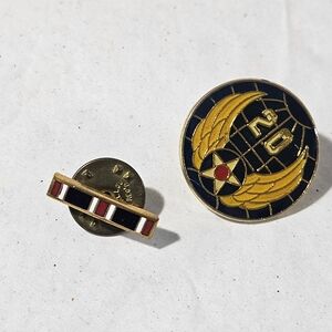 2 Metal Airforce US Military Pins Pinbacks Round and Bar Pin